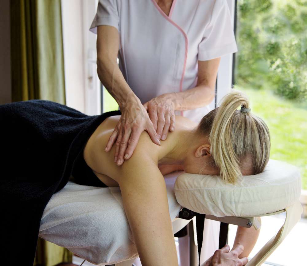 https://beverleytherapies.co.uk/wp-content/uploads/2016/05/Back-Neck-Shoulder-Massage-Biggin-Hill.jpg